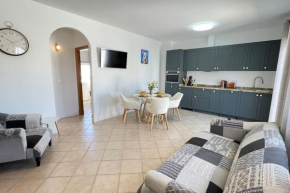 Casa Azahar luxury two bedroom top floor apartment, Alhaurin El Grande